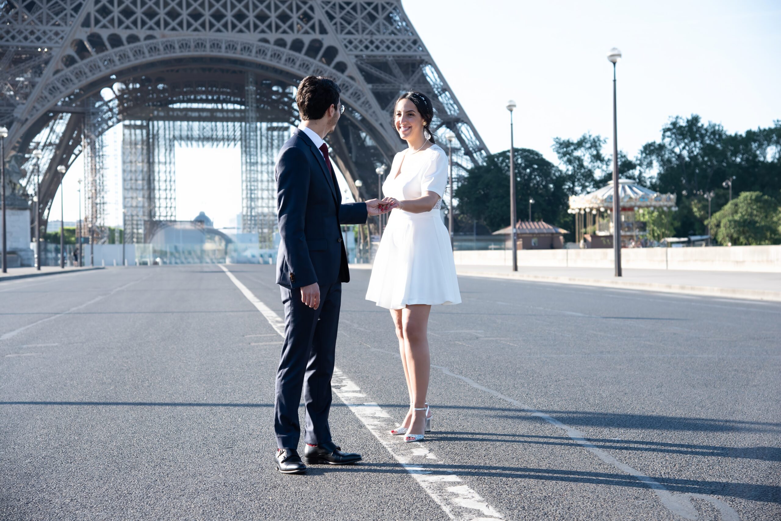 Photographie de mariage réalisée par MaximePhotographie, capturant des moments inoubliables et authentiques lors d'un mariage à Paris. MaximePhotographie est spécialisée dans les photos de mariage, les portraits et les événements spéciaux.
