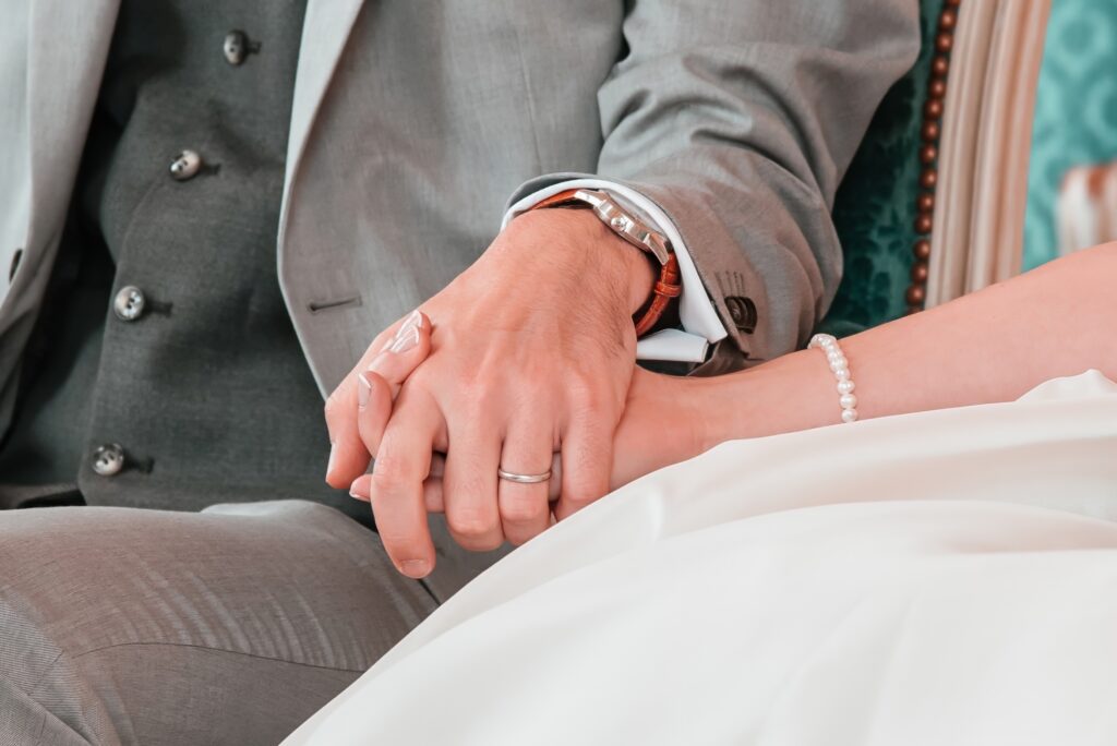 Photographie de mariage réalisée par MaximePhotographie, capturant des moments inoubliables et authentiques lors d'un mariage à Paris. MaximePhotographie est spécialisée dans les photos de mariage, les portraits et les événements spéciaux.