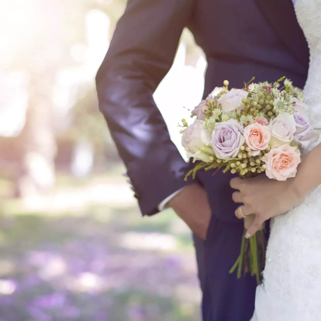 Photographie de mariage réalisée par MaximePhotographie, capturant des moments inoubliables et authentiques lors d'un mariage à Paris. MaximePhotographie est spécialisée dans les photos de mariage, les portraits et les événements spéciaux.